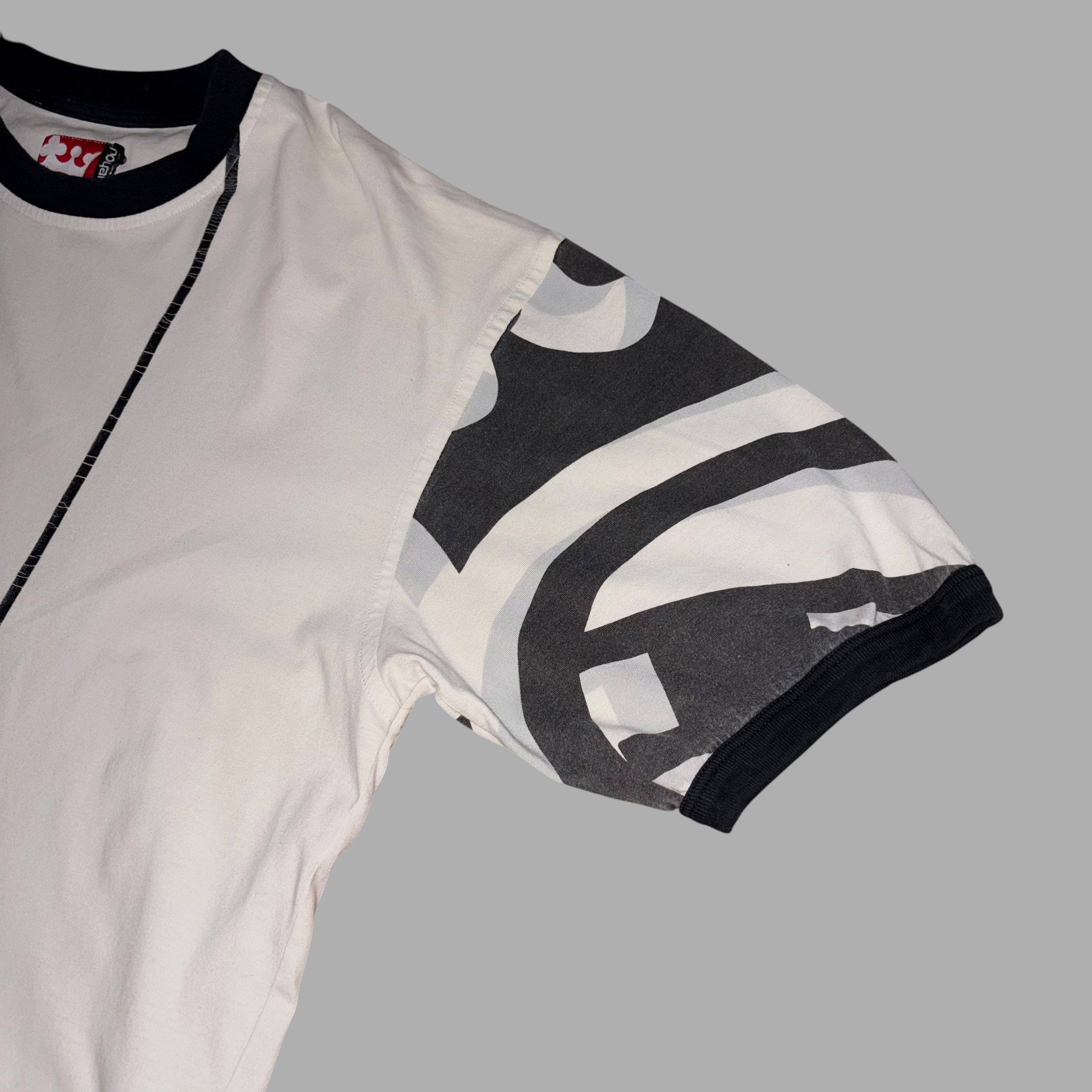 T-shirt Royal Wear  ()