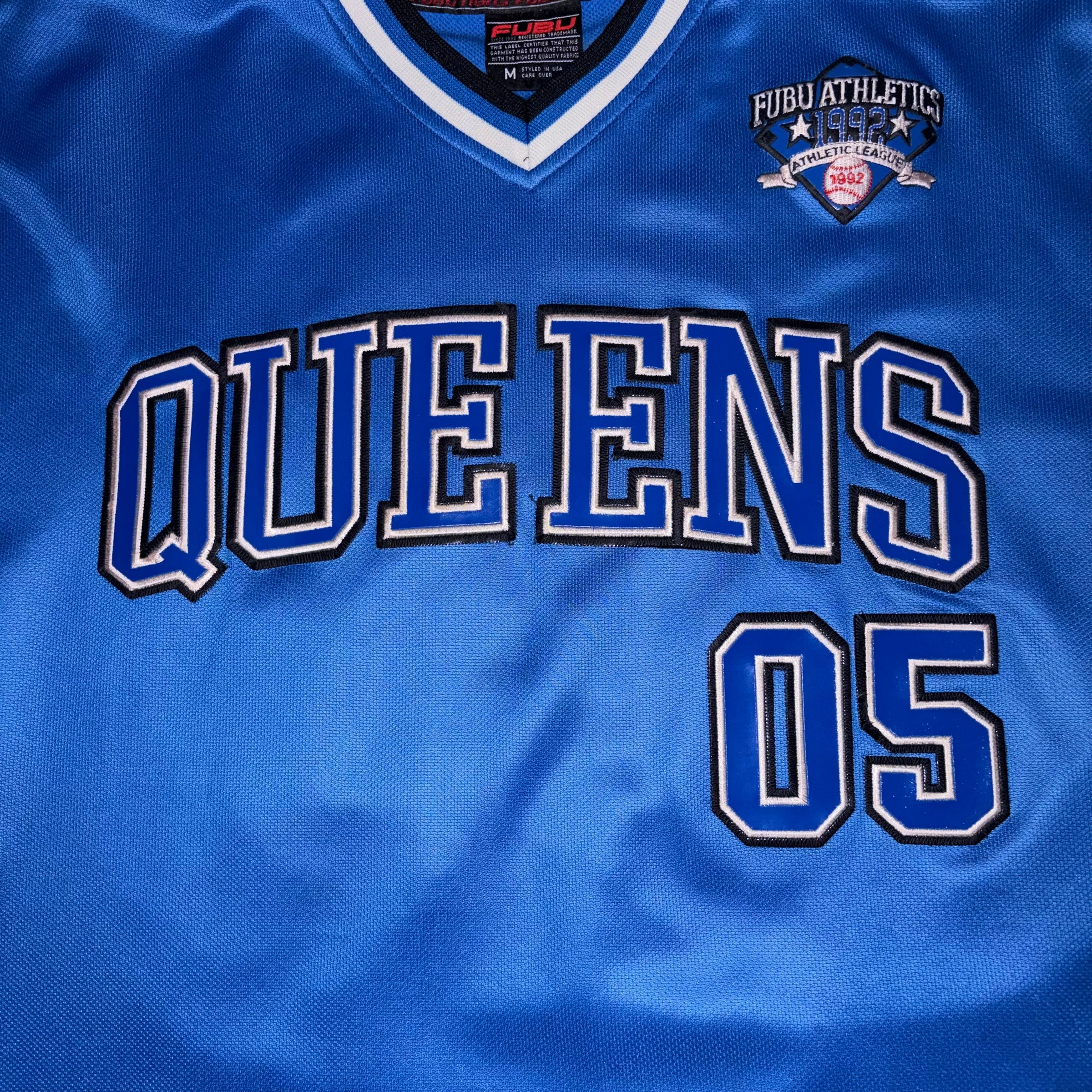 Jersey FUBU Athletics QUEENS Vintage (M)